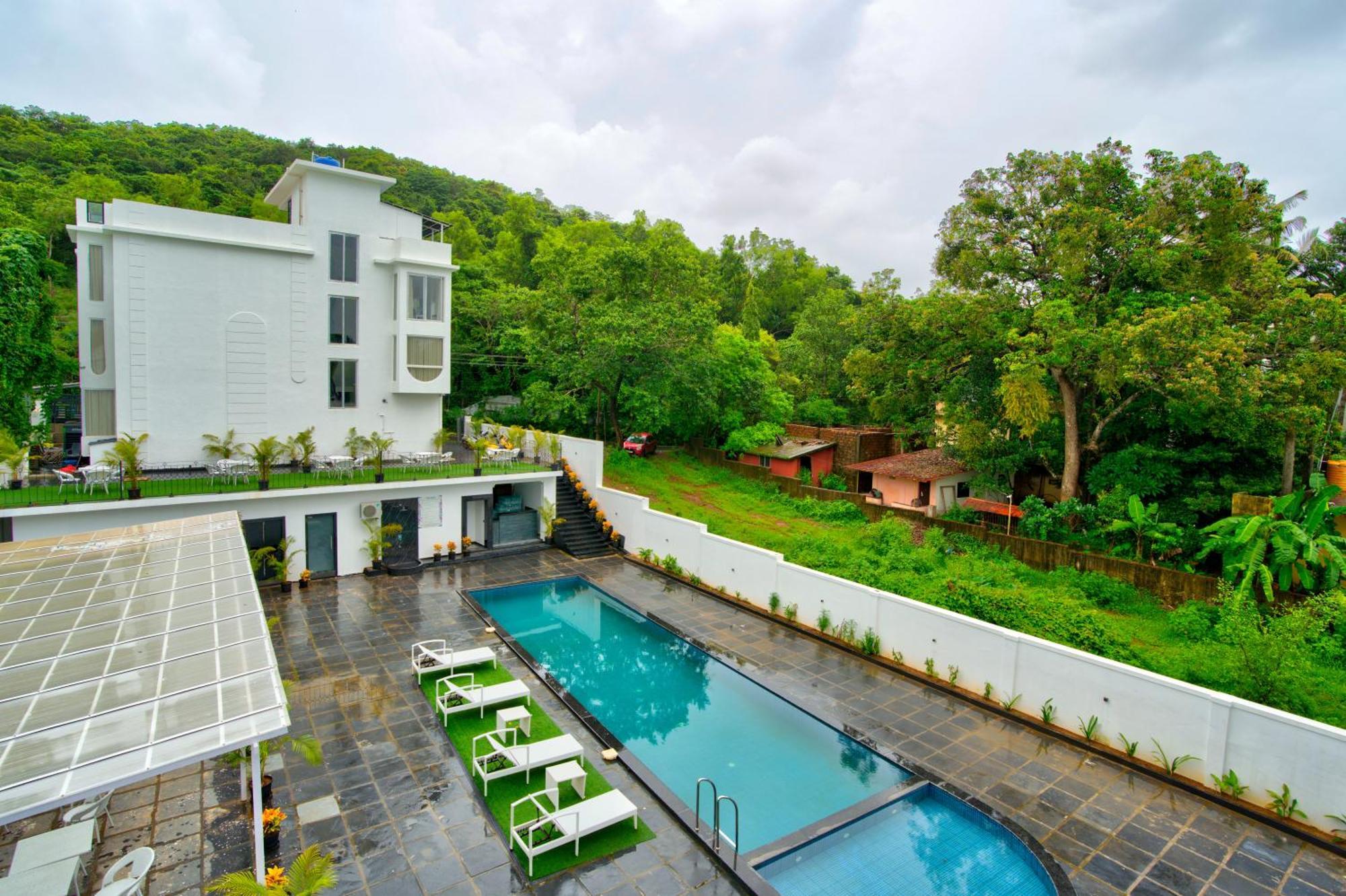 فندق Goa Courtyard By The Porto Arpora باغا المظهر الخارجي الصورة